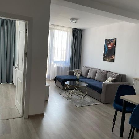 Aquazure Studio Residence Navodari Bagian luar foto