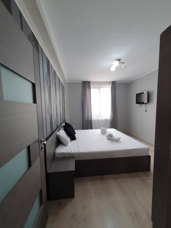 Aquazure Studio Residence Navodari Bagian luar foto