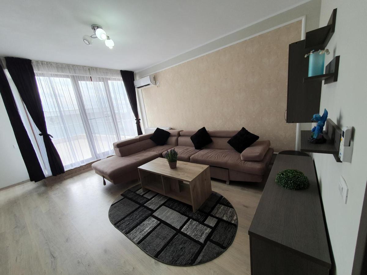 Aquazure Studio Residence Navodari Bagian luar foto