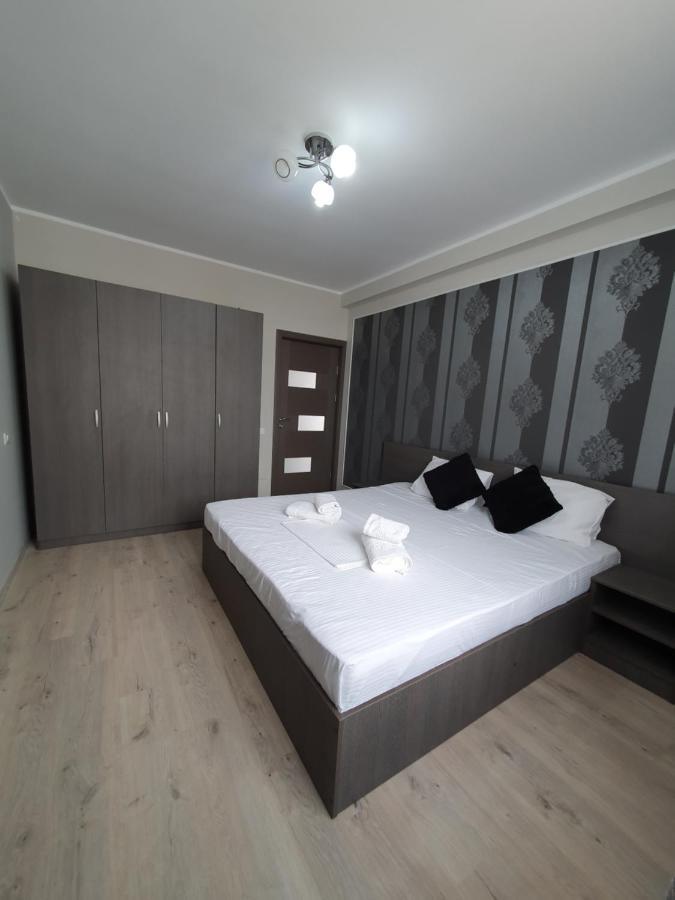 Aquazure Studio Residence Navodari Bagian luar foto