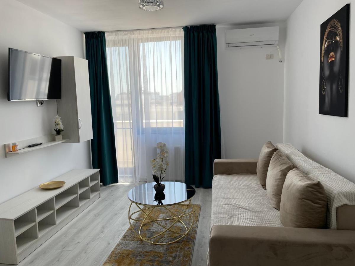 Aquazure Studio Residence Navodari Bagian luar foto