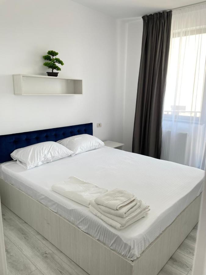 Aquazure Studio Residence Navodari Bagian luar foto