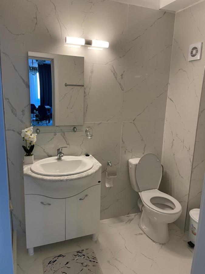 Aquazure Studio Residence Navodari Bagian luar foto