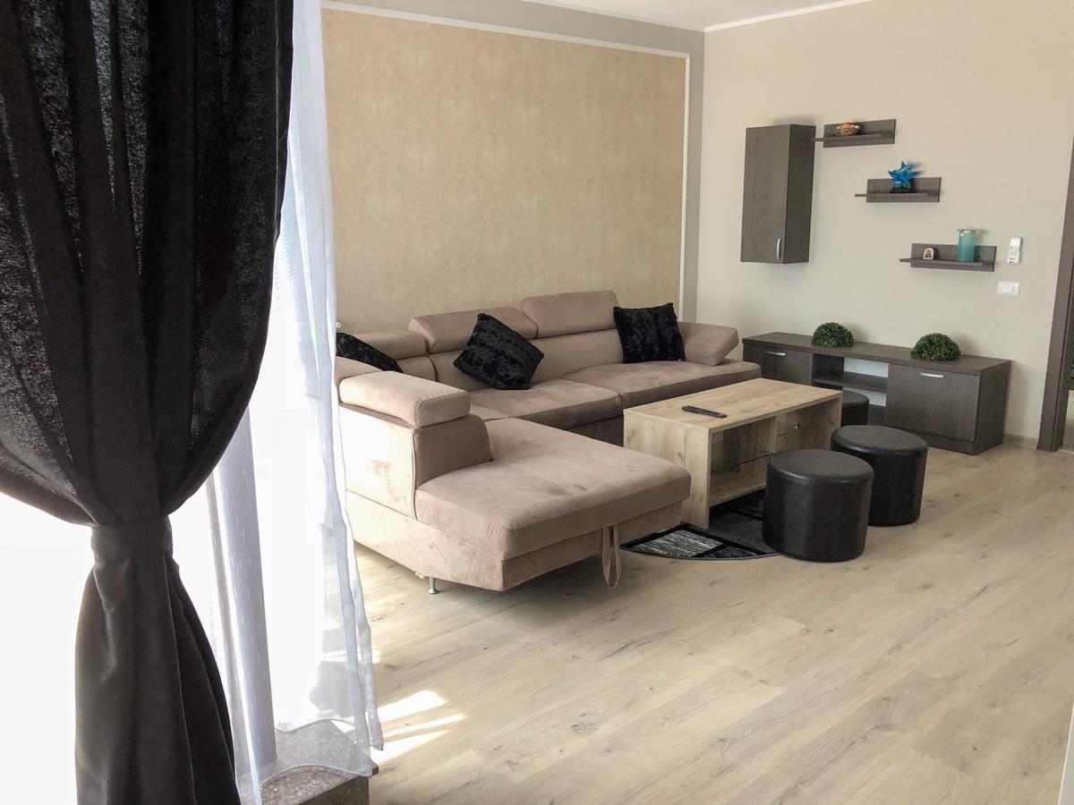 Aquazure Studio Residence Navodari Bagian luar foto